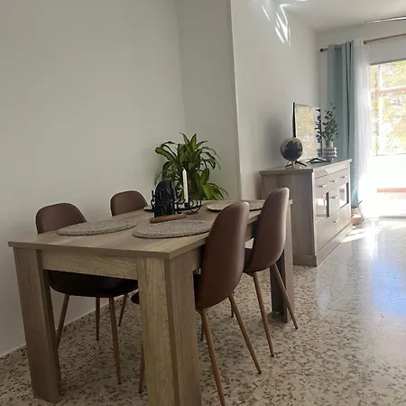 Rent4 Huelin *